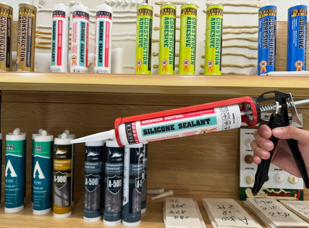 Keo silicon có độc không? Có gây hại đến sức khỏe người sử dụng?